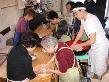 ２号館では常時いろんな催し行われます。