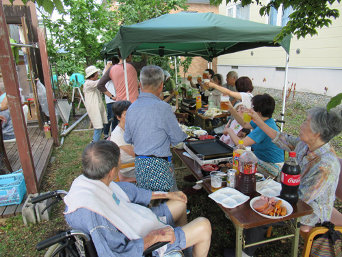 住宅型有料老人ホーム花凪2号館｜事業案内｜特定非営利活動法人 在宅生活支援サービスホーム 花凪｜札幌市｜認知症ケア・訪問介護